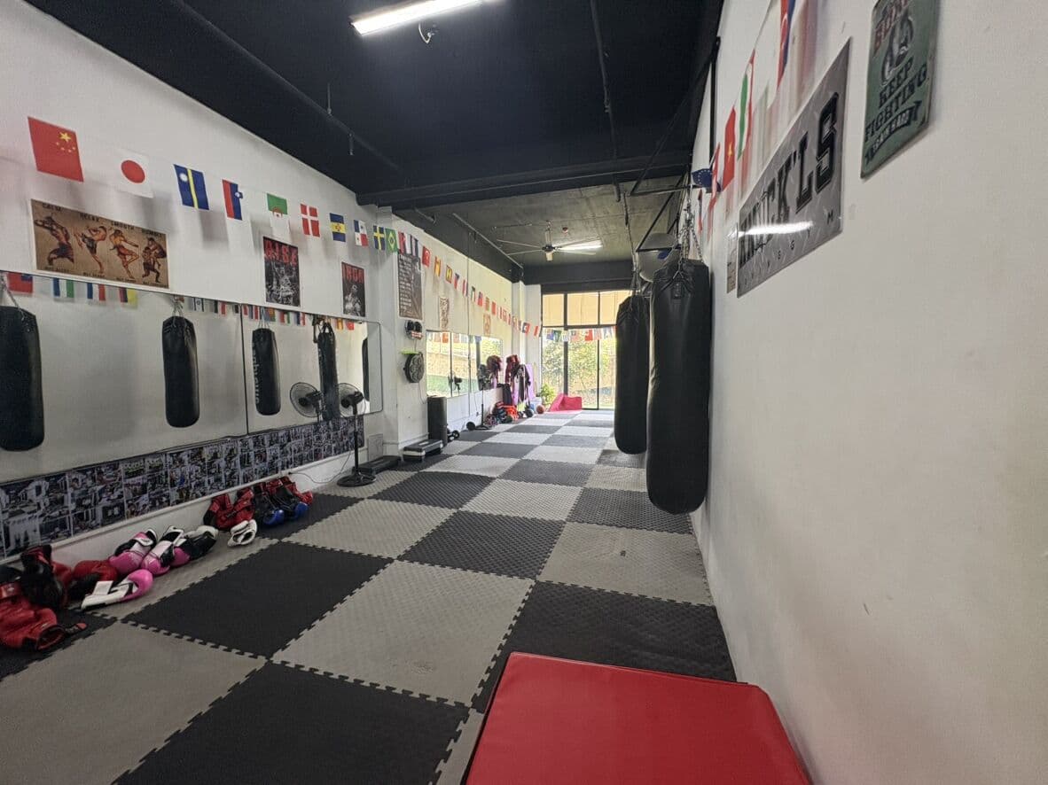 Korean-run language school facility 6
